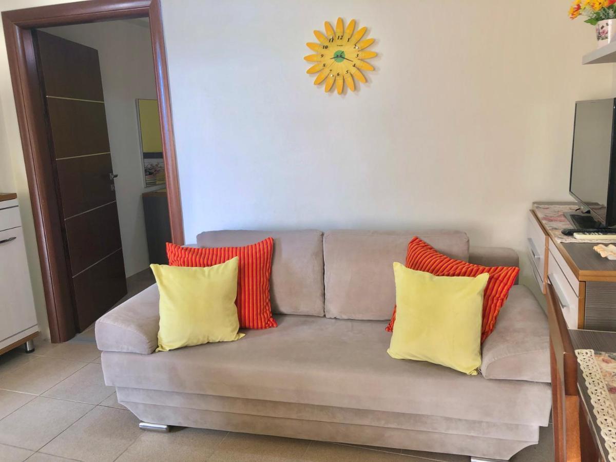 Melina Apartments Sarande Bagian luar foto