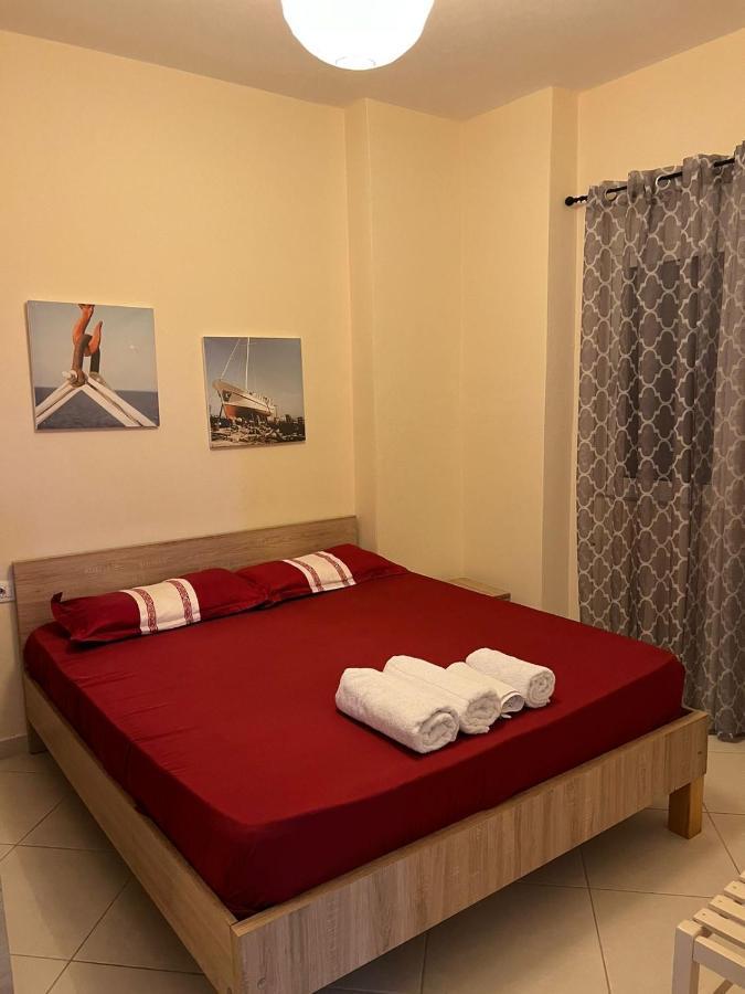 Melina Apartments Sarande Bagian luar foto
