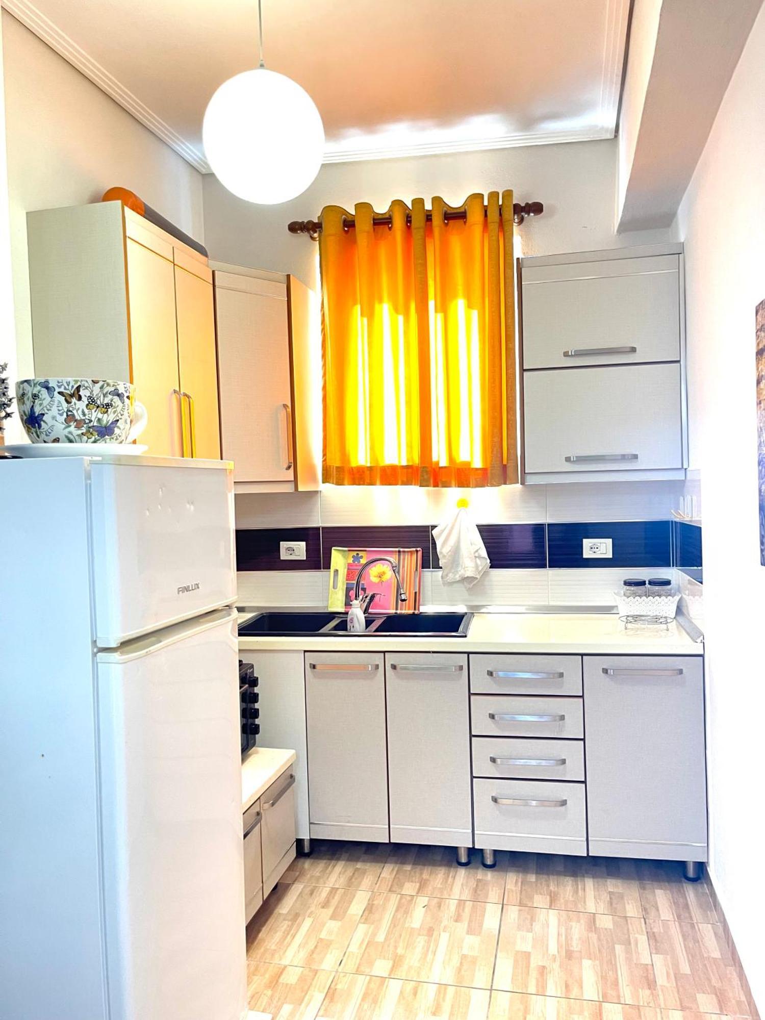 Melina Apartments Sarande Bagian luar foto
