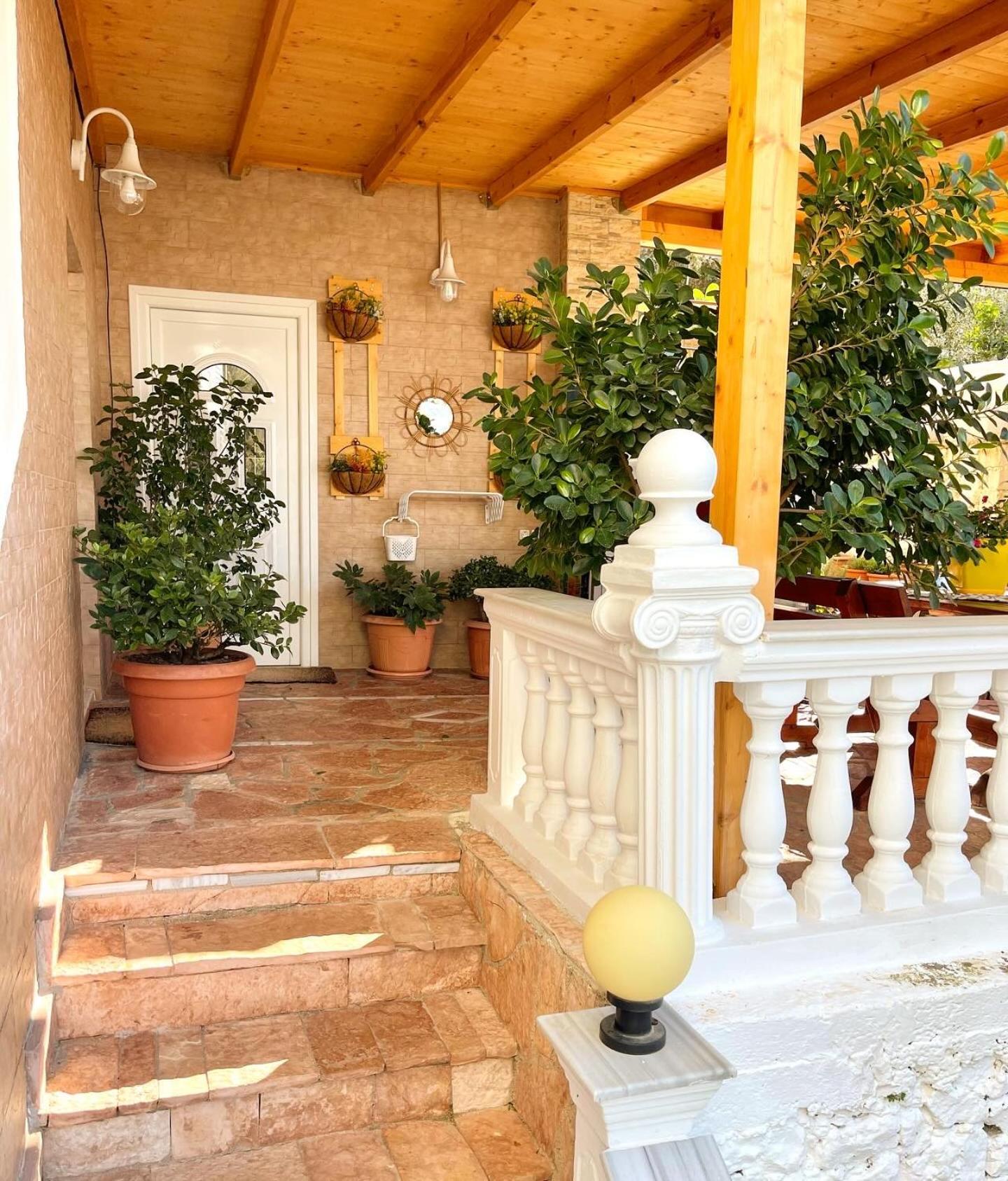 Melina Apartments Sarande Bagian luar foto