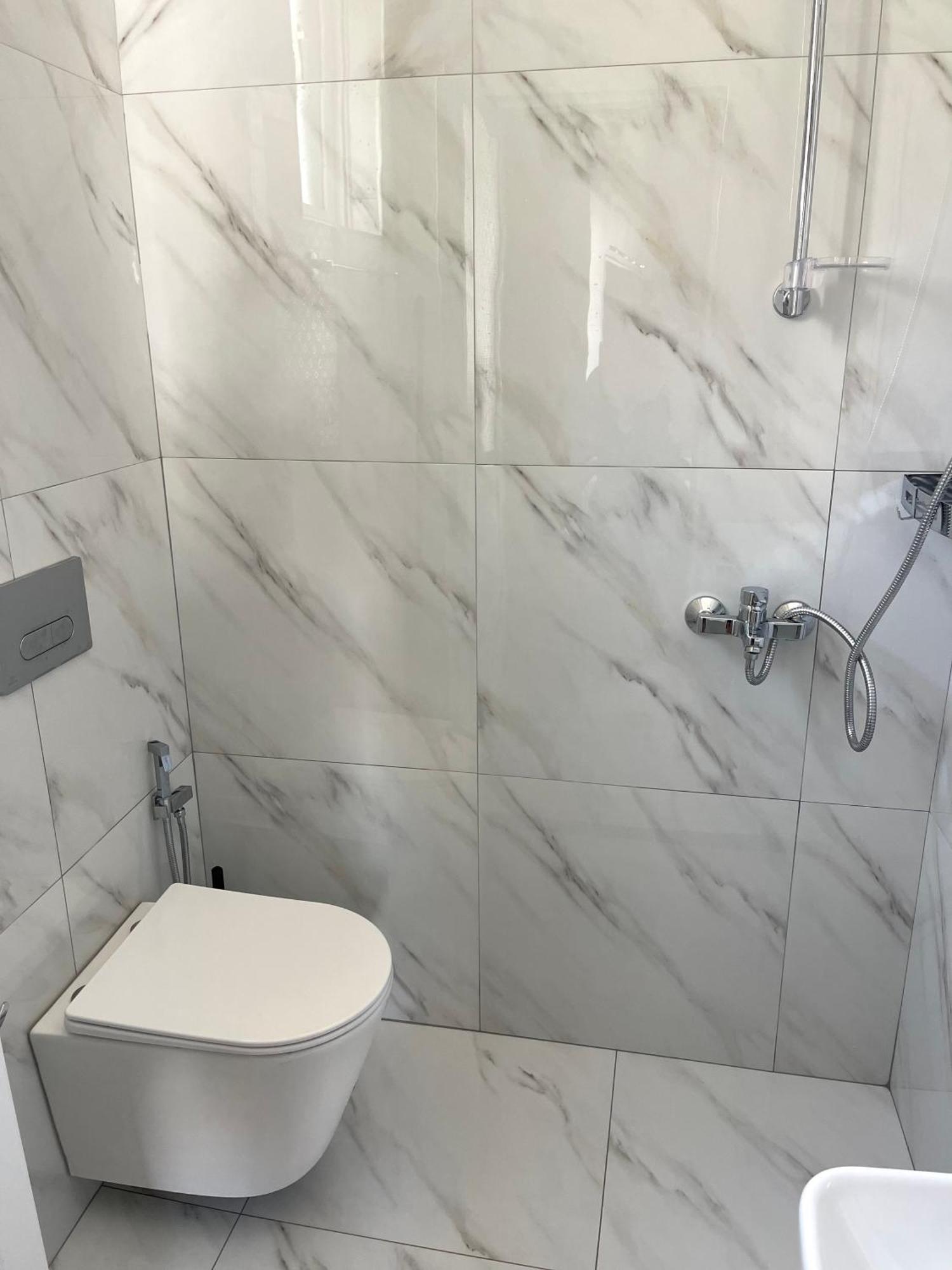 Melina Apartments Sarande Bagian luar foto